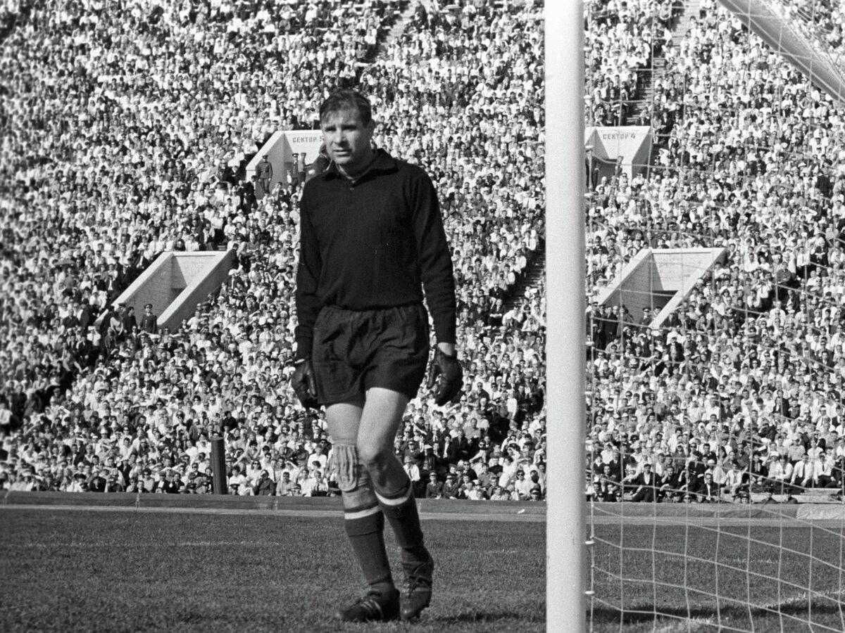    Один из лучших вратарей мирового футбола Лев Иванович Яшин.© РИА Новости / Мстислав Боташев