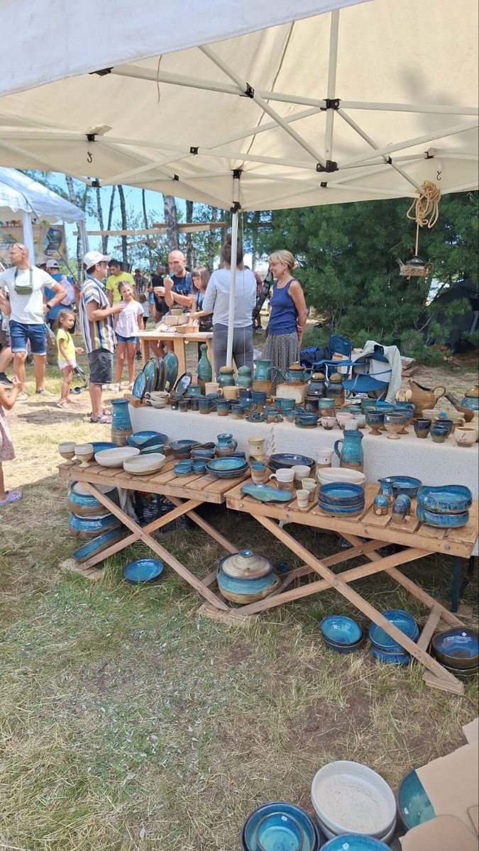 Сразу и мастер-классы и произведенная продукция.