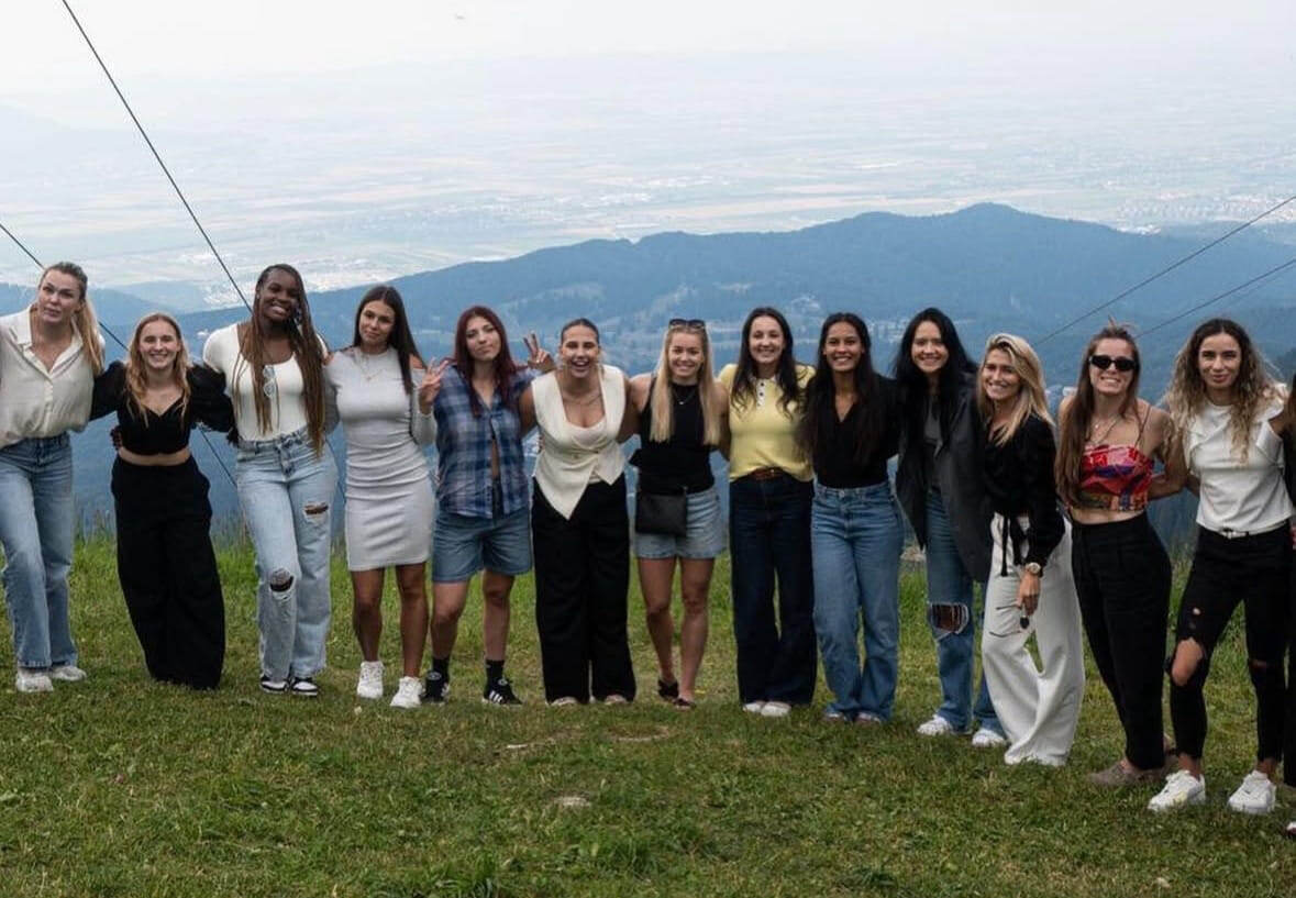    На сборах в Брашове "Рапид" уделяет много времени тимбилдингу...