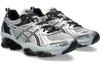 Белая расцветка,наиболее популярная у этой модели