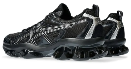 Черный вариант,как по мне выглядит эффектнее белого