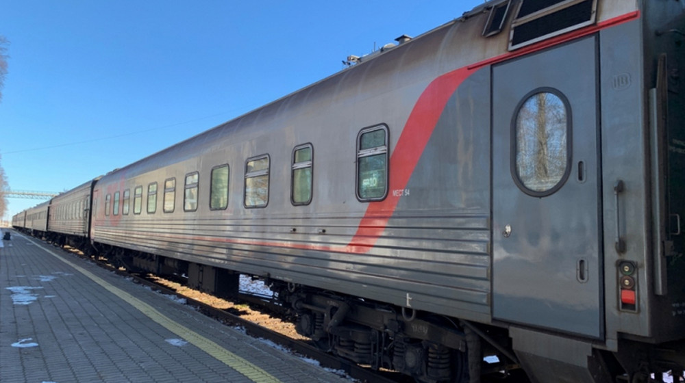    Зеркало бездны на рельсах: самый ужасный поезд РЖД раскрыт