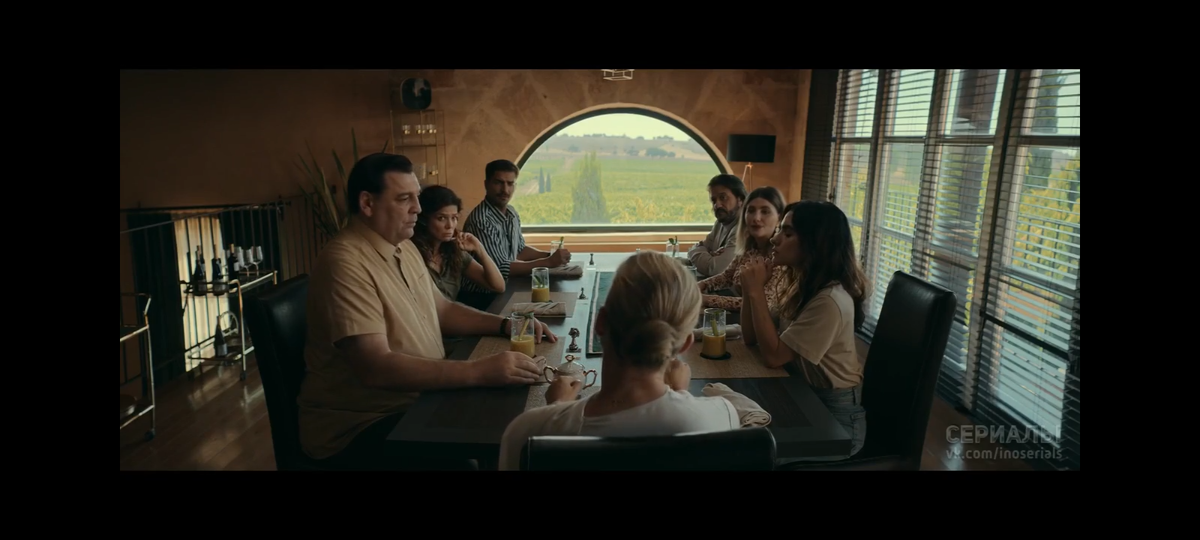 Кадр из сериала. 