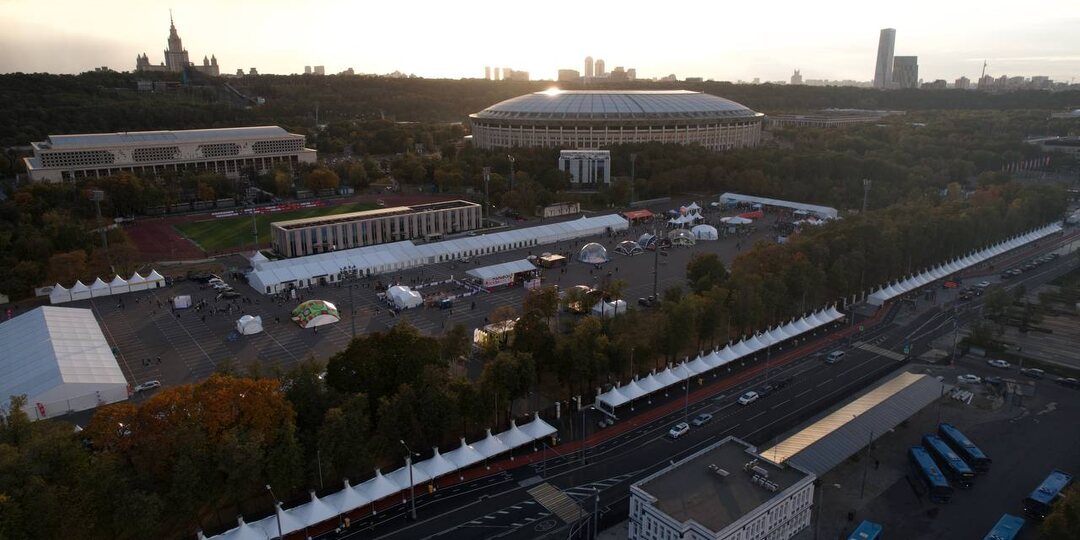 Для организации мероприятий на высшем уровне, надежный партером выбирают TENTICO.