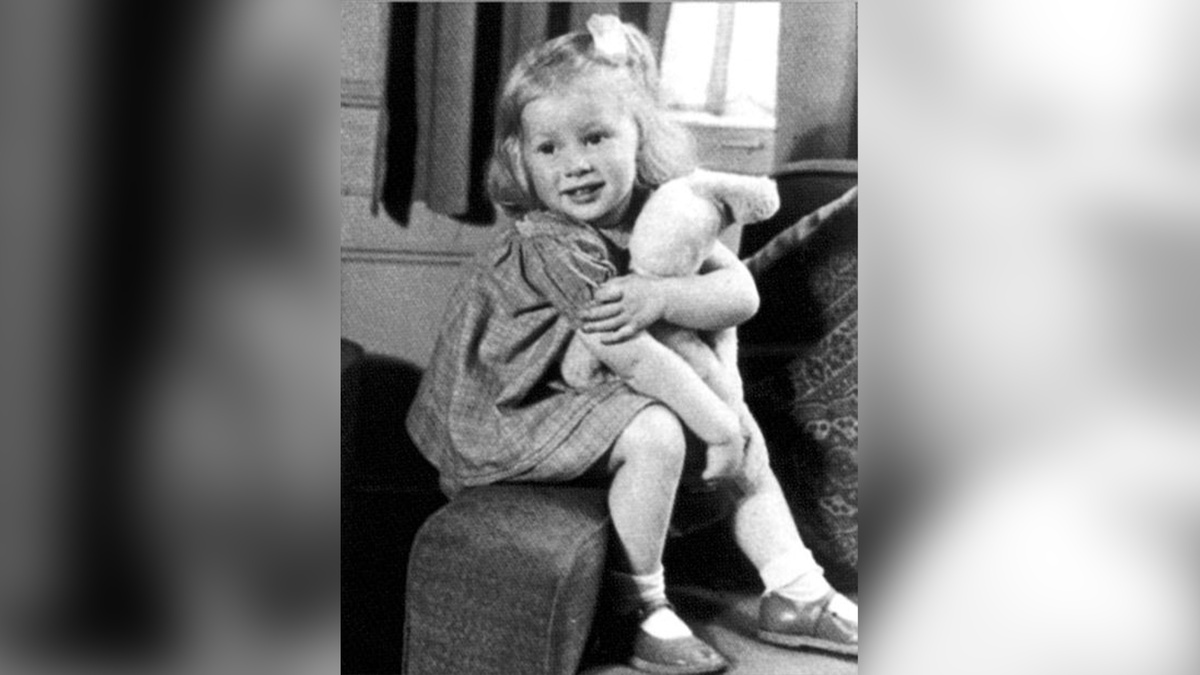 Леночка Миронова. Фото из открытых источников в интернете.