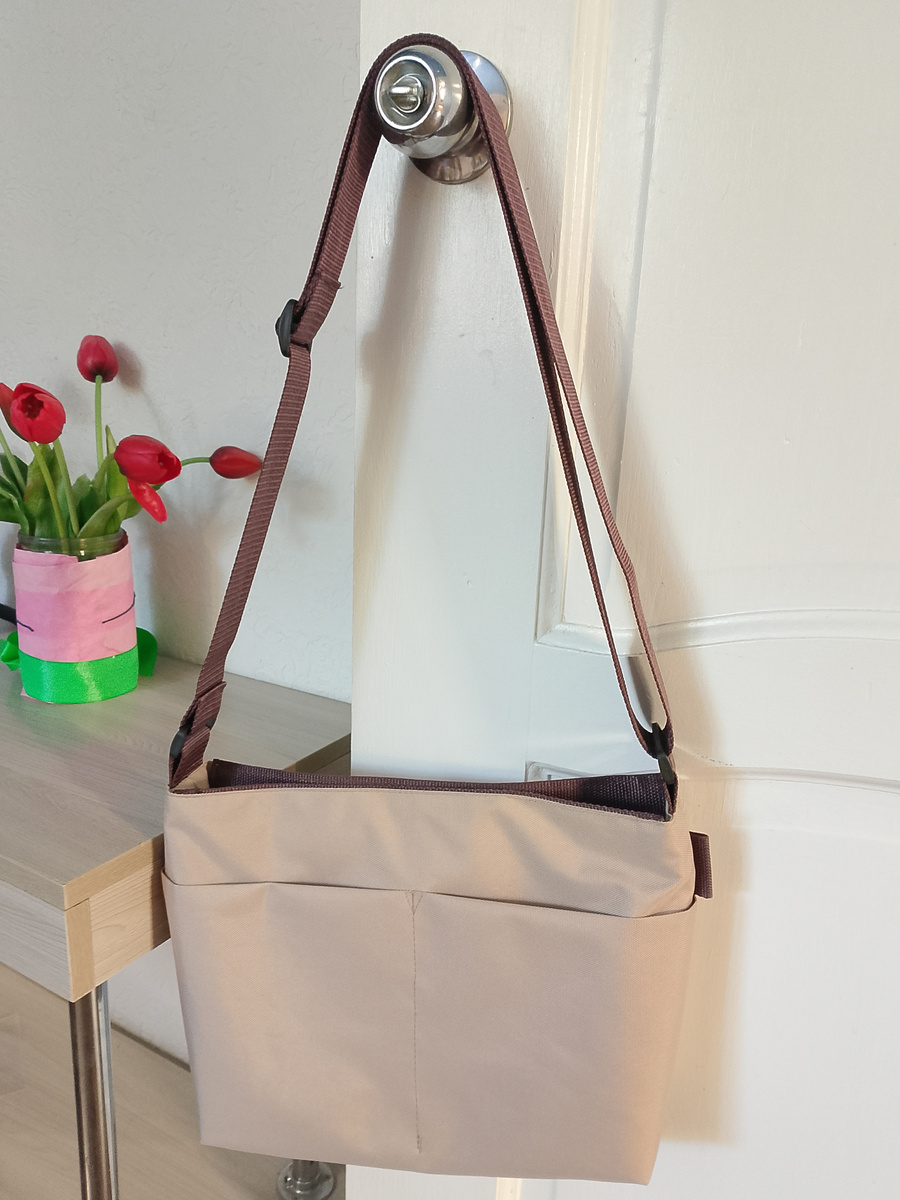 Сумка в которой 8 карманов - моя мечта воплощенная в жизнь.