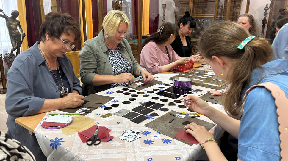 Выставка народных промыслов «Горнозаводские умельцы».📷Фото: Полина Бабинцева