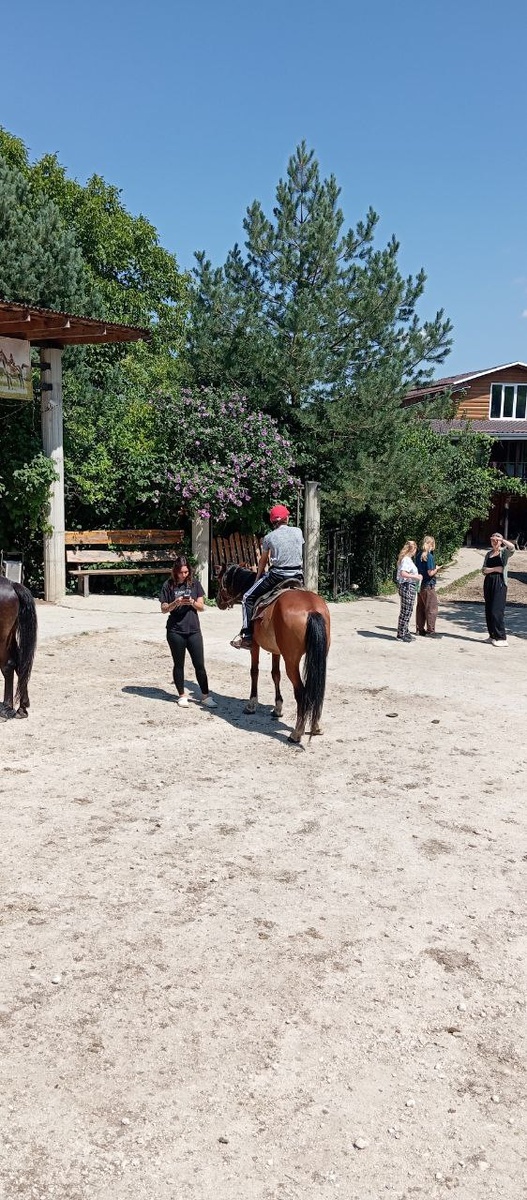 Перед отправкой на конный маршрут