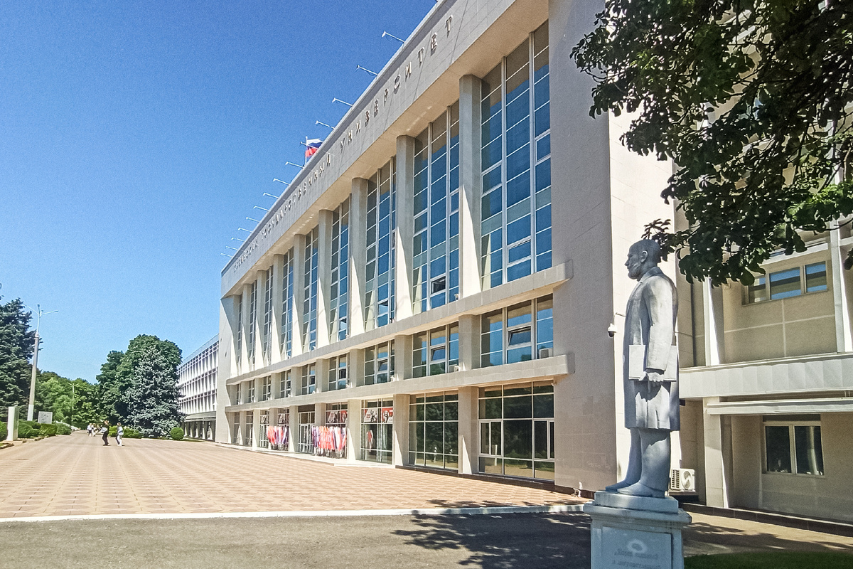 Совершенство линий храма Науки