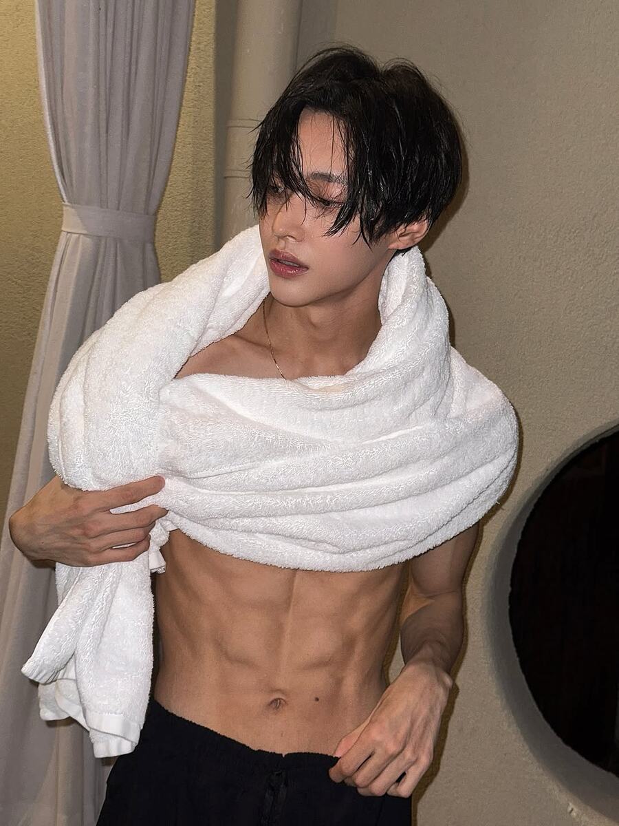    источник: @riize_official