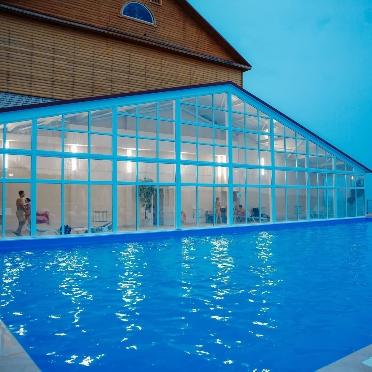 Листай  галерею