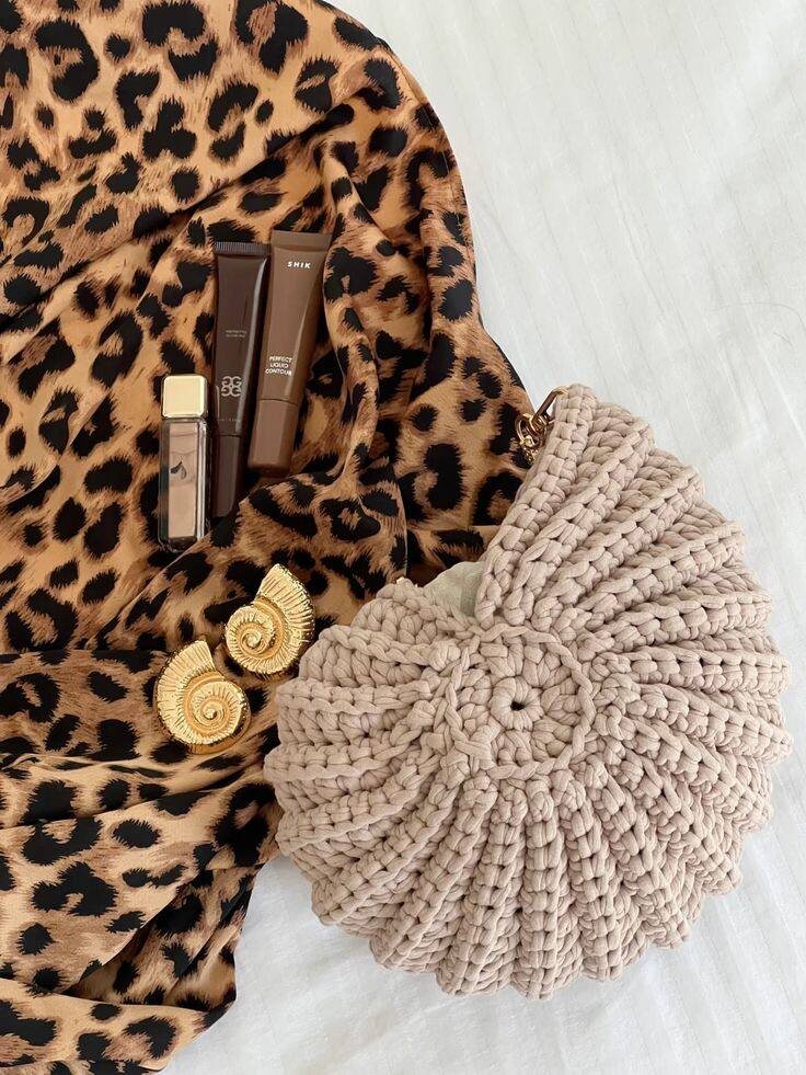 Подборка сумочек, связанных крючком с интернета, в свободном доступе