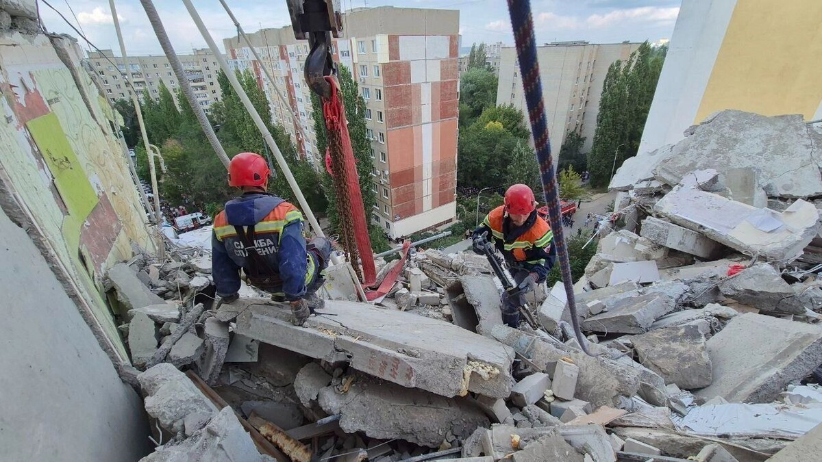 По данному факту прокуратура начала проверку, следователи уже возбудили уголовное дело. Источник: Телеграм-канал губернатора Саратовской области Романа Бусаргина