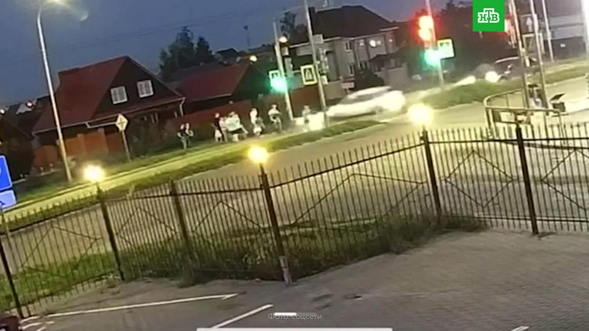    Водитель врезался в группу пешеходов на переходе в Тамбове