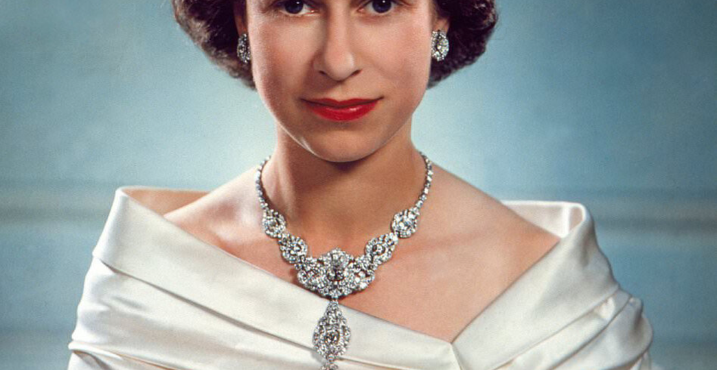 Любимые украшения королевы Елизаветы II. Красивые воспоминания о легендарных драгоценностях.