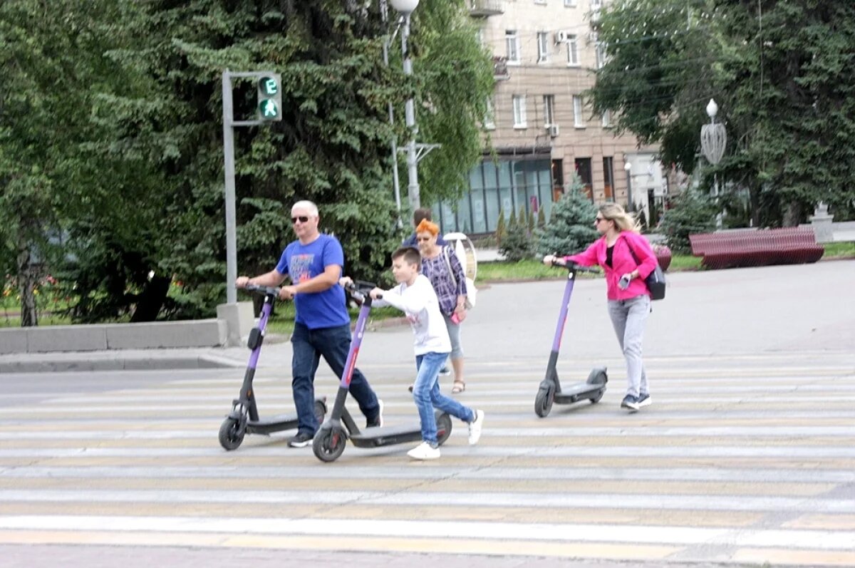    В Астраханской области могут запретить электросамокаты в центре