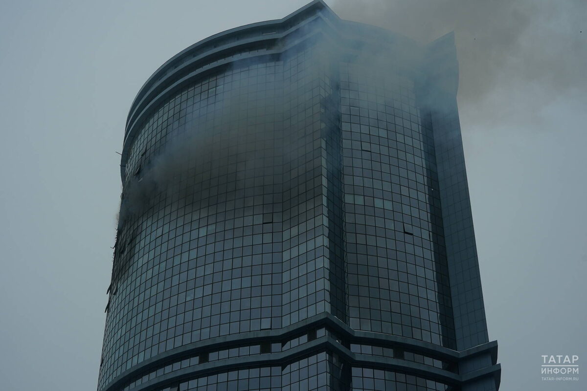 ЖК «Лазурные небеса» после попадания БПЛАФото: © Салават Камалетдинов / «Татар-информ»