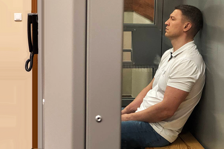    Источники рассказывают, что дело экс-чиновника Сергея Миронова находится под личным контролем генпрокурора РФ Игоря Краснова. Любопытно, что дядя Миронова Павел Николаев ранее возглавлял управление следственного комитета РФ по РТ, а Краснов некогда был зампредседателя федерального СКР Александра Бастрыкина.   
Фото: «БИЗНЕС Online»