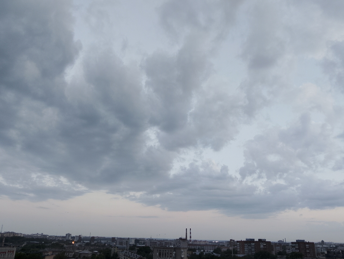 Небо над родным городом около 04.00, фото автора