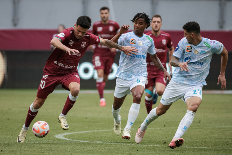    (Слева-направо) Мирлинд Даку, Вилмар Барриос, Нино / фото: Сергей Елагин, «БИЗНЕС Online»