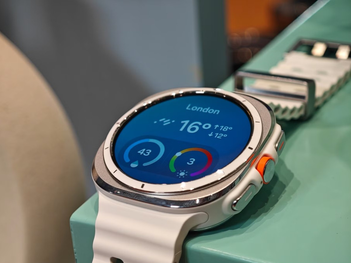    Samsung выпустила One UI 8 для часов, рукастый Roborock Saros Z70 в нашем обзоре. Главное за неделю