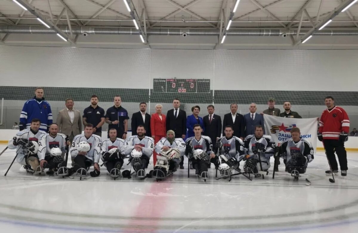    В Уфе сыграли товарищеский матч сборной РБ по следж-хоккею ветеранов СВО