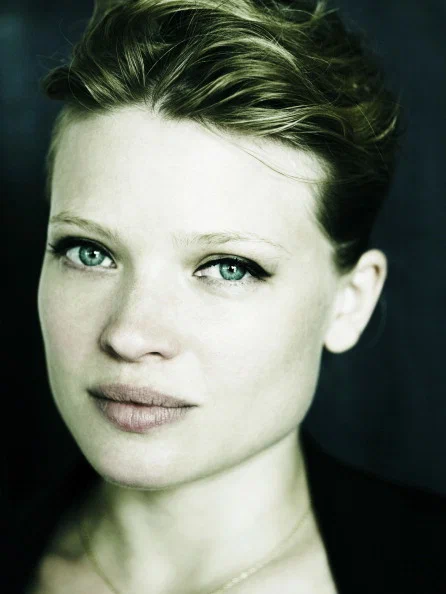 Мелани Тьерри 