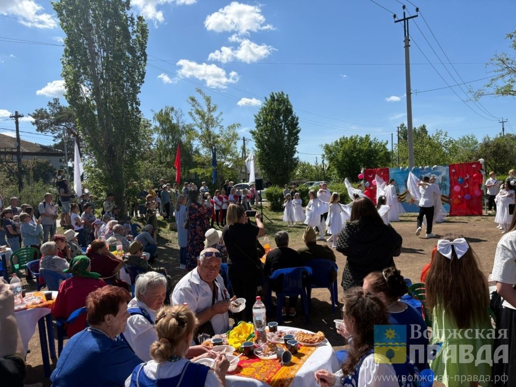 Волжане любят отмечать праздники дружной компанией📷    Как благоустройство привело к росту населения на одной из территорий Волжского

