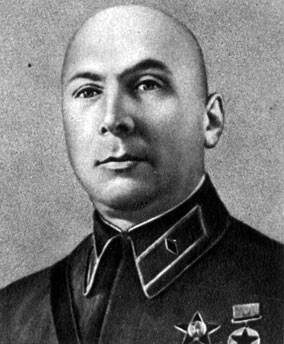 Иссерсон когда он был комбригом