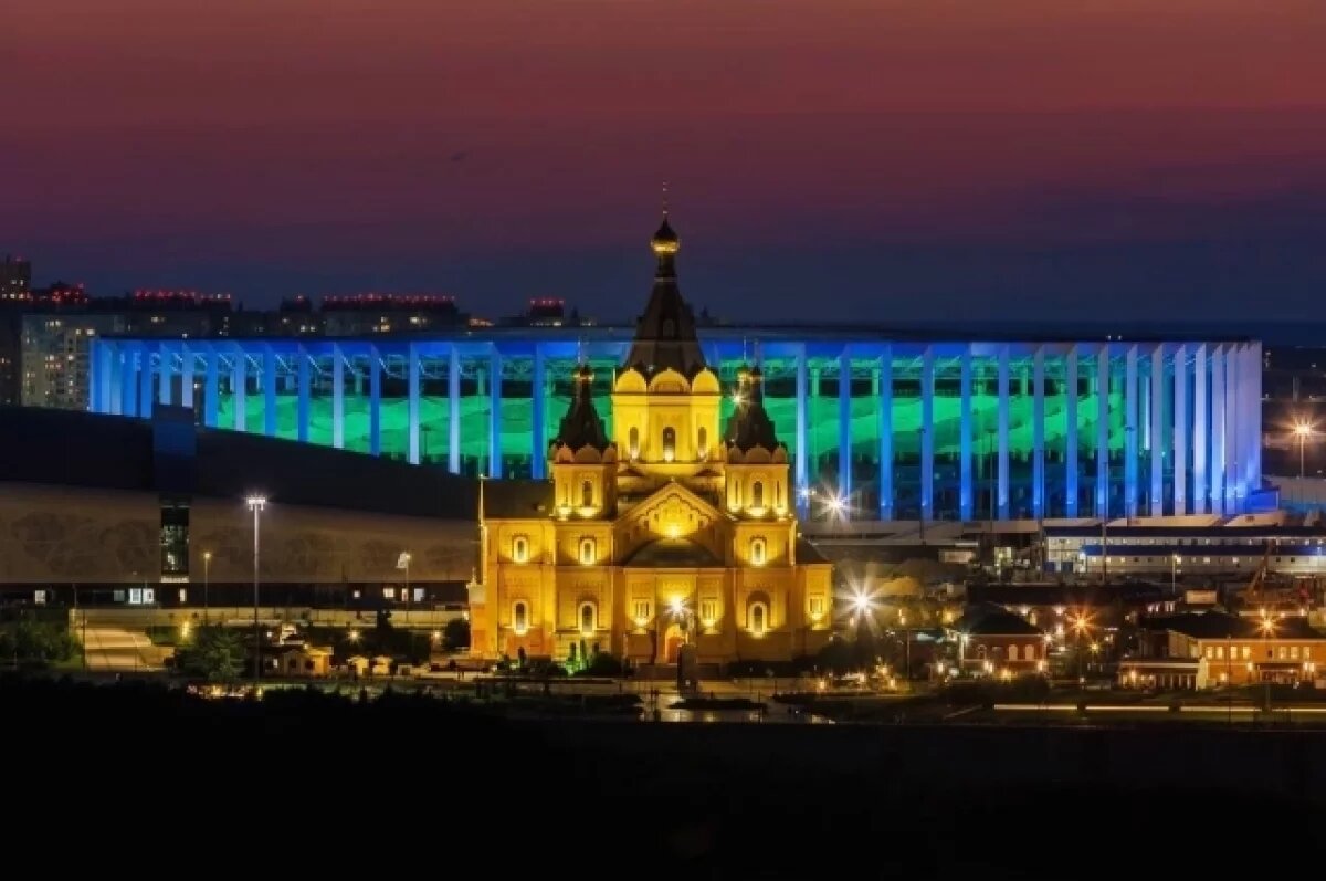    В Нижнем Новгороде у футбольного стадиона обновилась подсветка