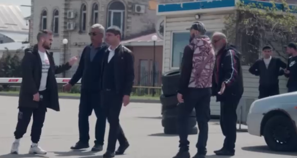 "Это наша территория, здесь все поделено": Приезжие не оставили шансов нашему парню и не дали заработать денег