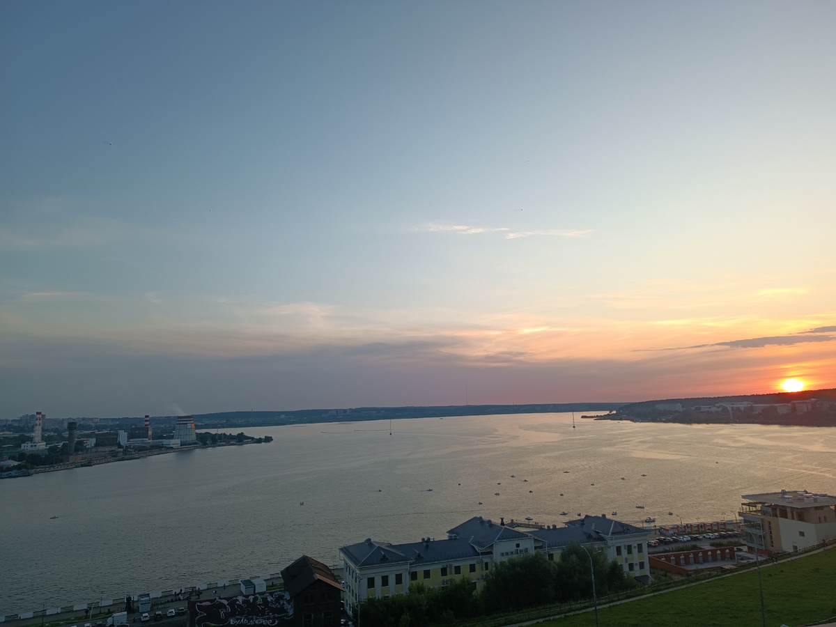 Вид на пруд