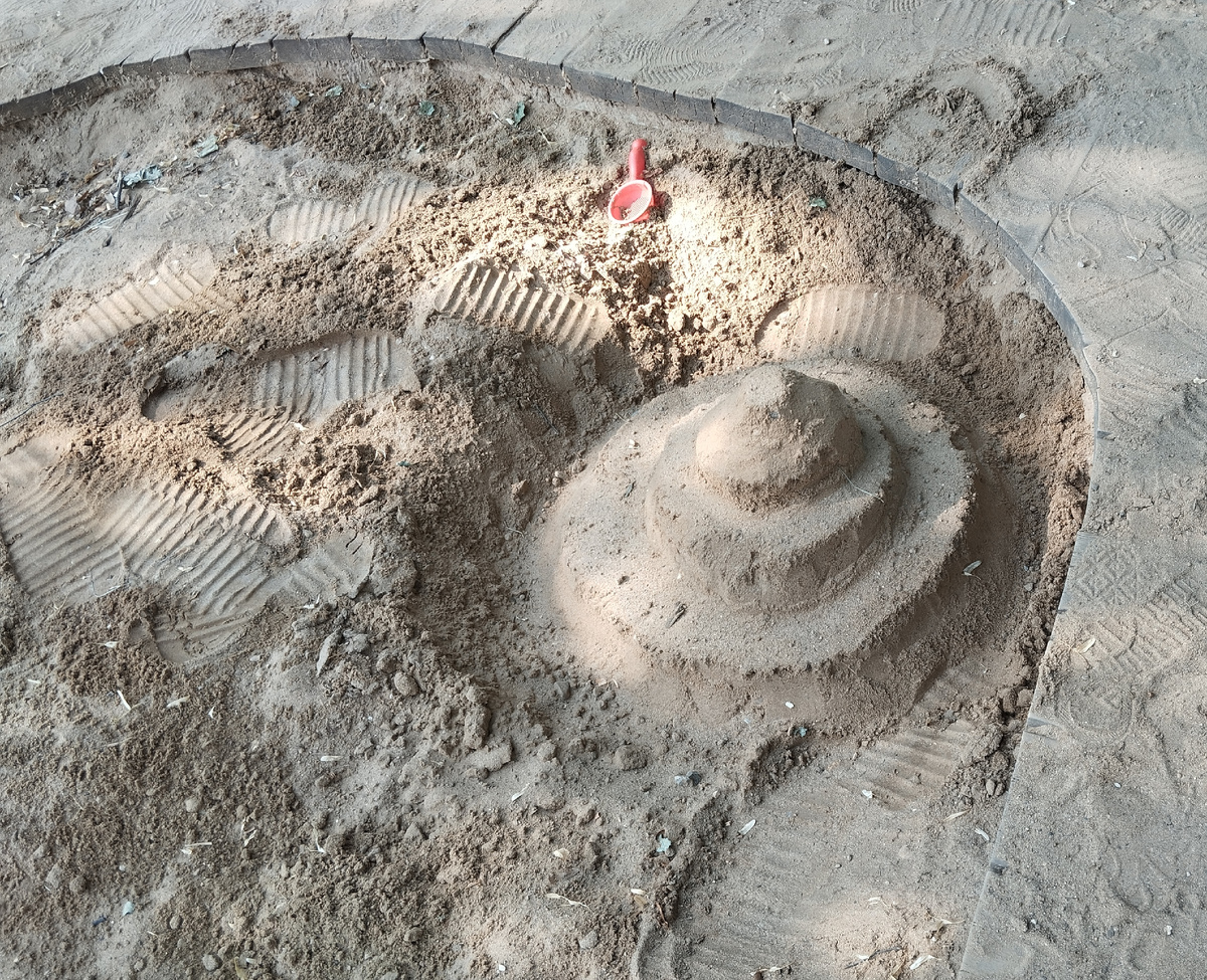 Папа впал в детство и построил для своей принцессы замок. ЗДЕСЬ и далее фото автора и(или) из личного архива автора, если не указано иначе.