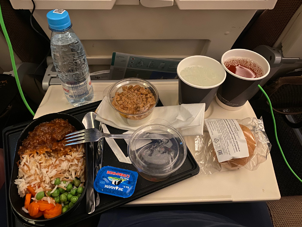 Фото еды из самолета.