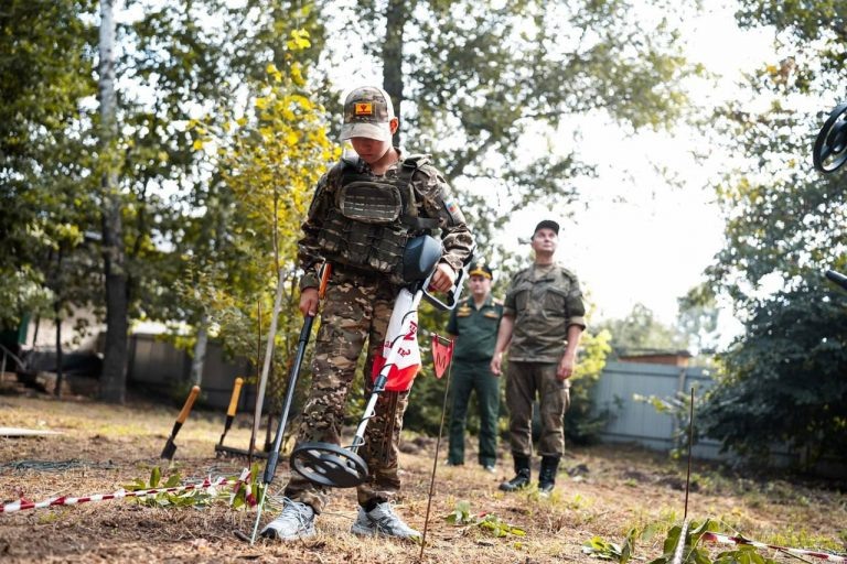    В Оренбурге продолжается окружной этап игры «Зарница 2.0» Оренбуржье