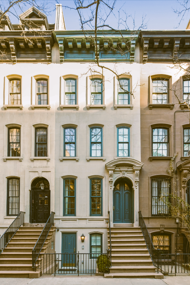 Фасад дома по адресу 169 East 71st Street, источник https://www.yahoo.com/lifestyle/articles/york-city-apartment-breakfast-tiffanys-150901192.html