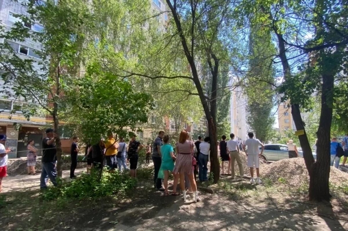    Следователи допросили более 100 человек по делу дома на Блинова