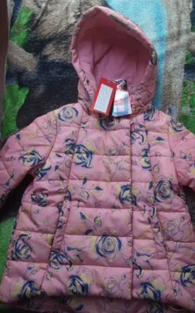 Спасена из помойки новая детская курточка)