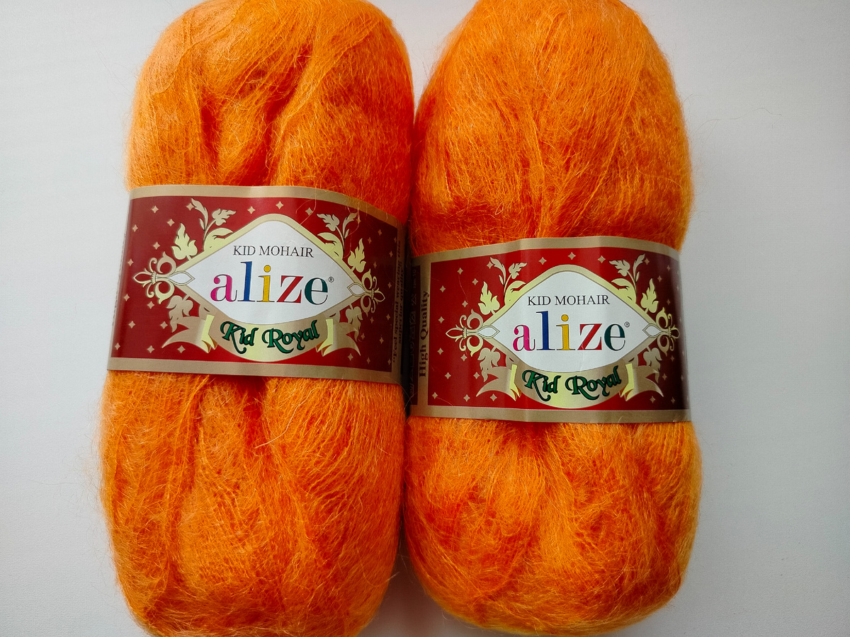 Подмотом к основной пряже послужил кид мохер от Ализе. Яркий цвет очень привлекателен. Мой любимый цвет.