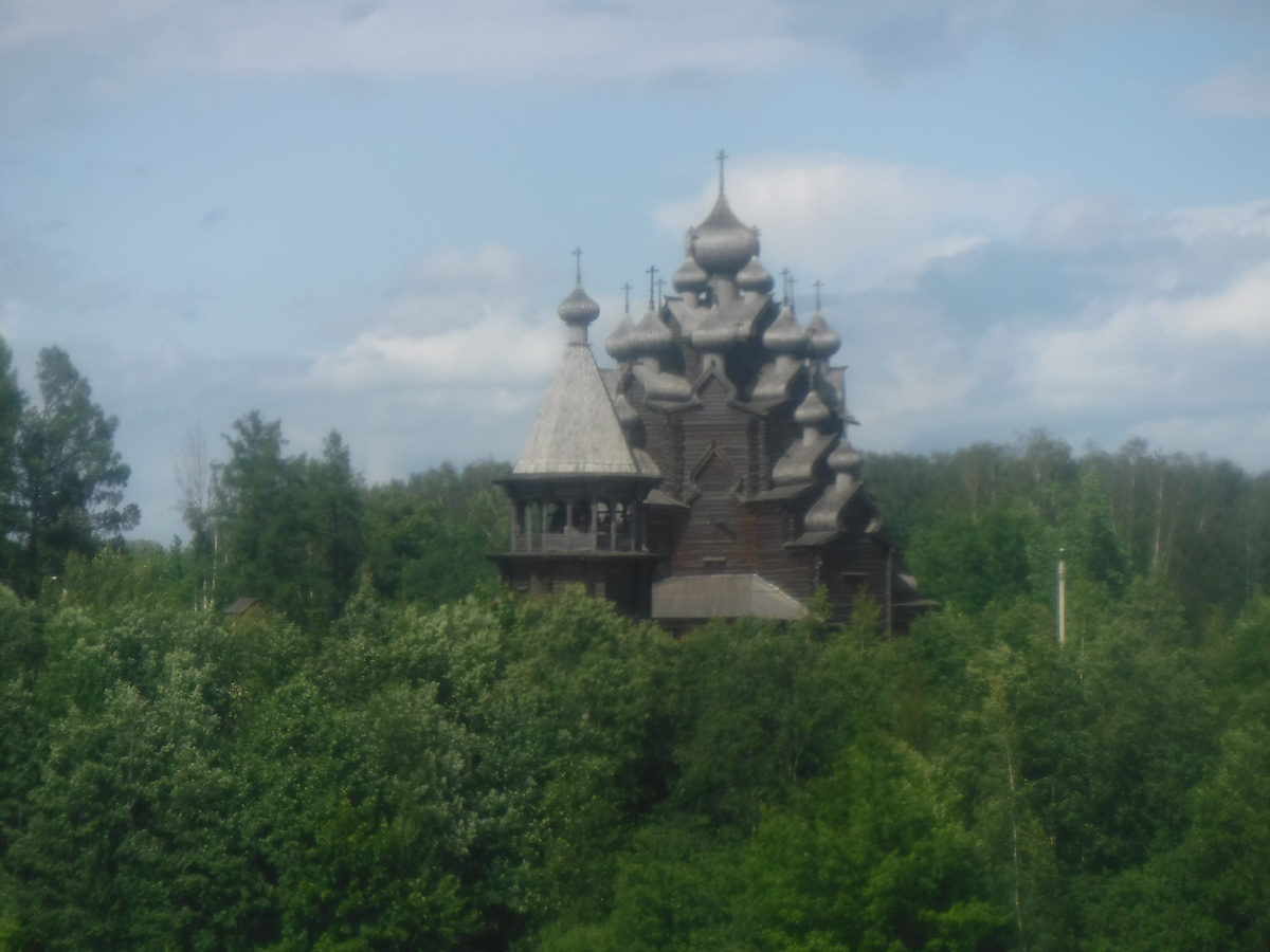 Копия цекрви преображения Господня в Кижах