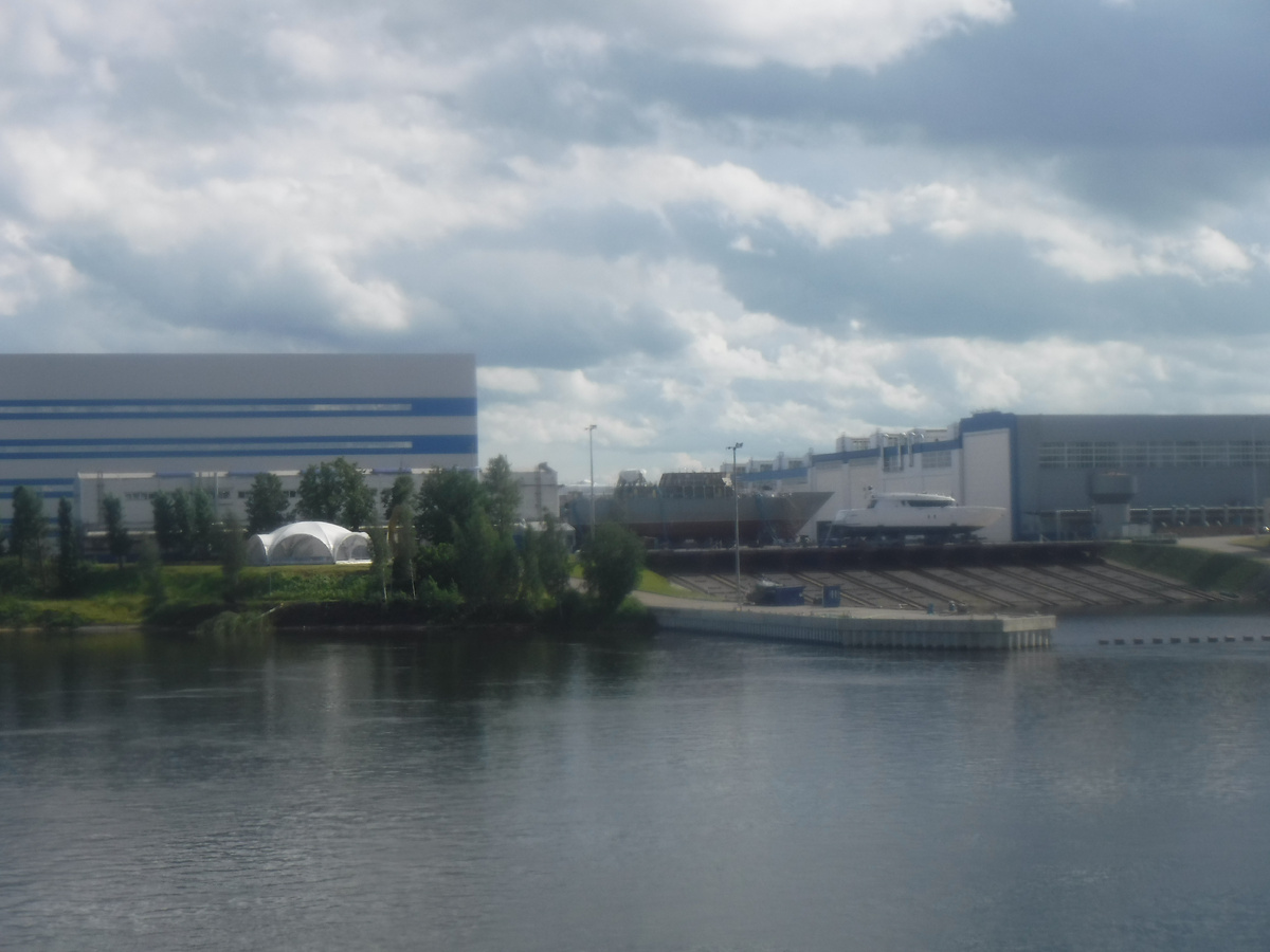 Средне-Невский судостроительный завод