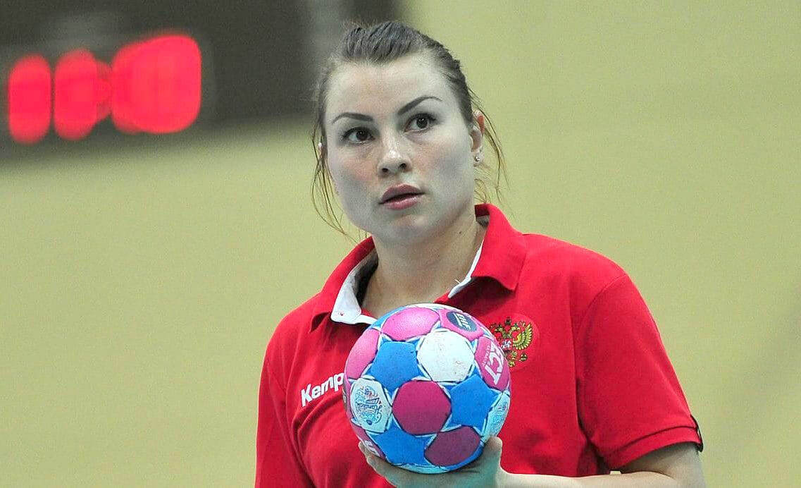    "На сборах после Олимпиады к нам приезжали специальные люди и подробно расспрашивали каждую из нас обо всём"