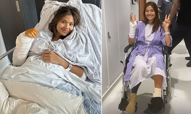 Такая довольная.)