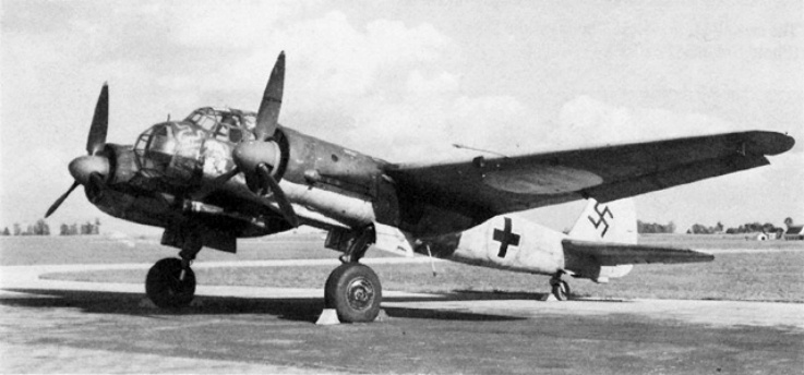 Юнкерс Ju 88 — многоцелевой самолёт люфтваффе времен Второй мировой войны. Один из самых универсальных самолётов войны: использовался как бомбардировщик, скоростной бомбардировщик, разведчик, торпедоносец, ночной истребитель и как часть летающей бомбы в проекте Mistel