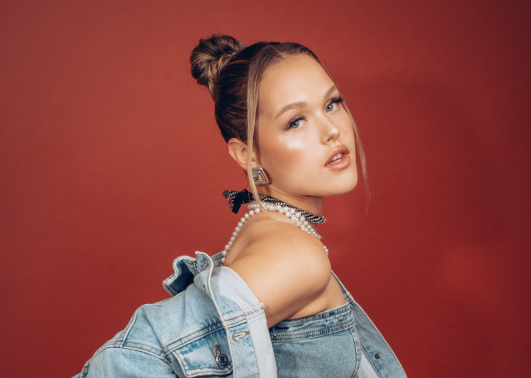    На фото Настя Кравченко