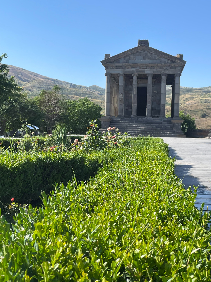 Ладно-ладно, с Гарни у меня тоже мильон-стопятьсот фотографий. Листайте :) 