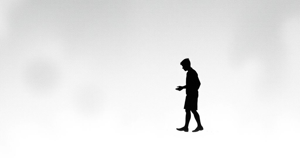 Когда молчание говорит громче слов: энергия игнора и ваша сила!