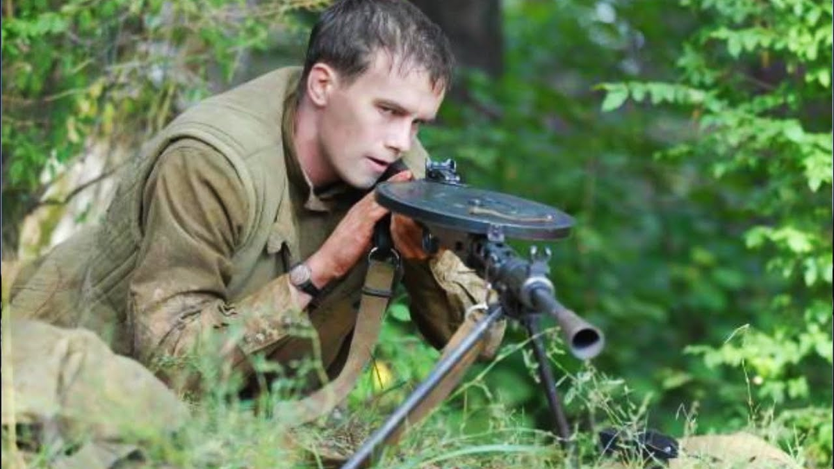 Кадр из фильма "Лето волков"