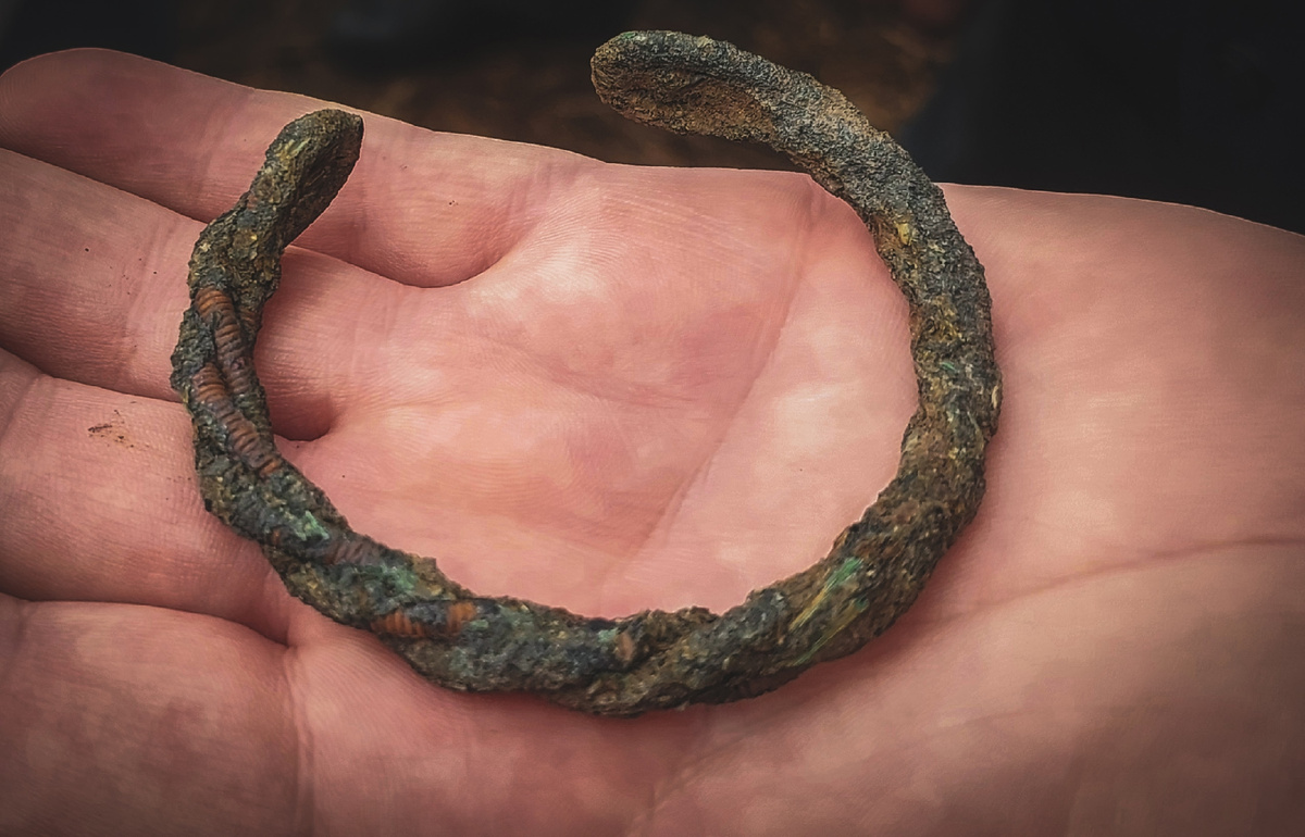 Медный браслет, предположительно XIII-XIV вв.