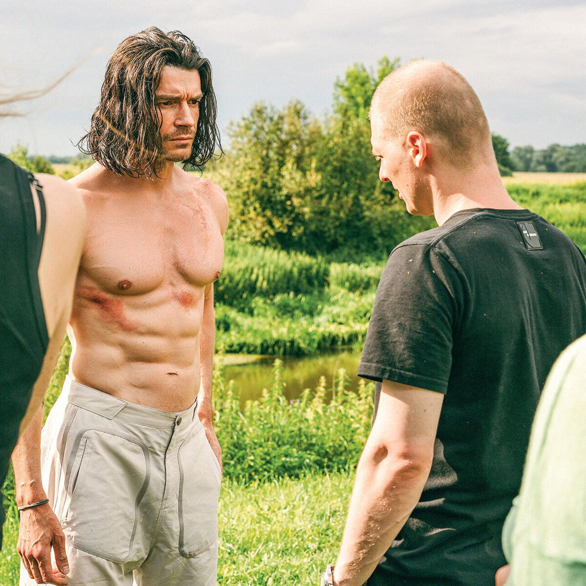    На съемках сериала «Полдень» пресс служба KION/OKKO